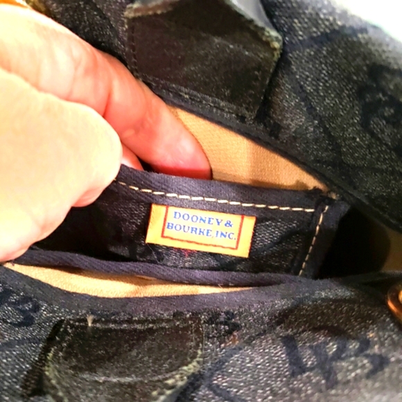 EUC DOONEY BOURKE SIGNATURE JACQUARD SATCHEL. - Picture 2 of 16